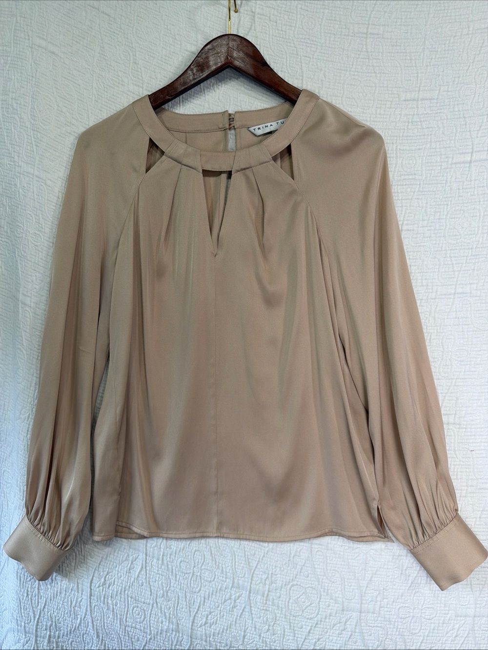 Trina Turk Puff Sleeve Silk Shirt Women Small Beige Cut Out High Neck Blouse S